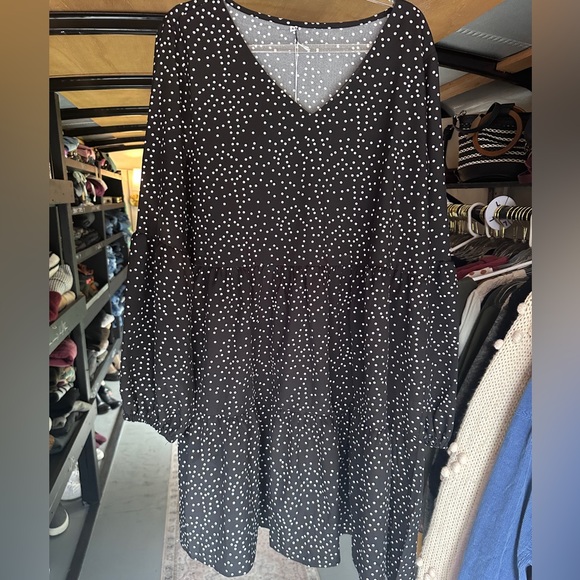 Dresses & Skirts - Black and white dress woman’s size large